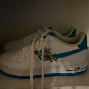 nike air force space jam sneakers